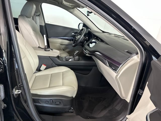Used 2022 Cadillac XT4 Luxury image 29