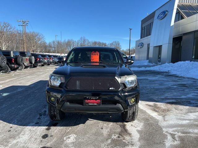 Used 2014 Toyota Tacoma 4x4 Access Cab V6 w/ TRD Sport Package image 2