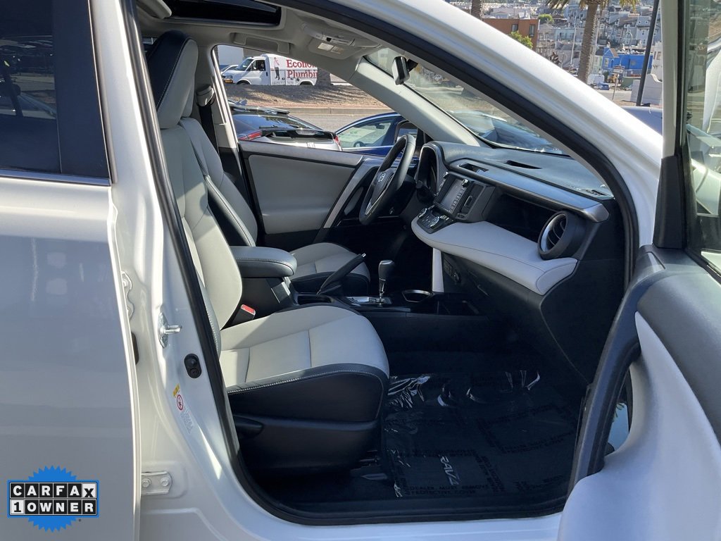 Used 2017 Toyota RAV4 Limited image 58