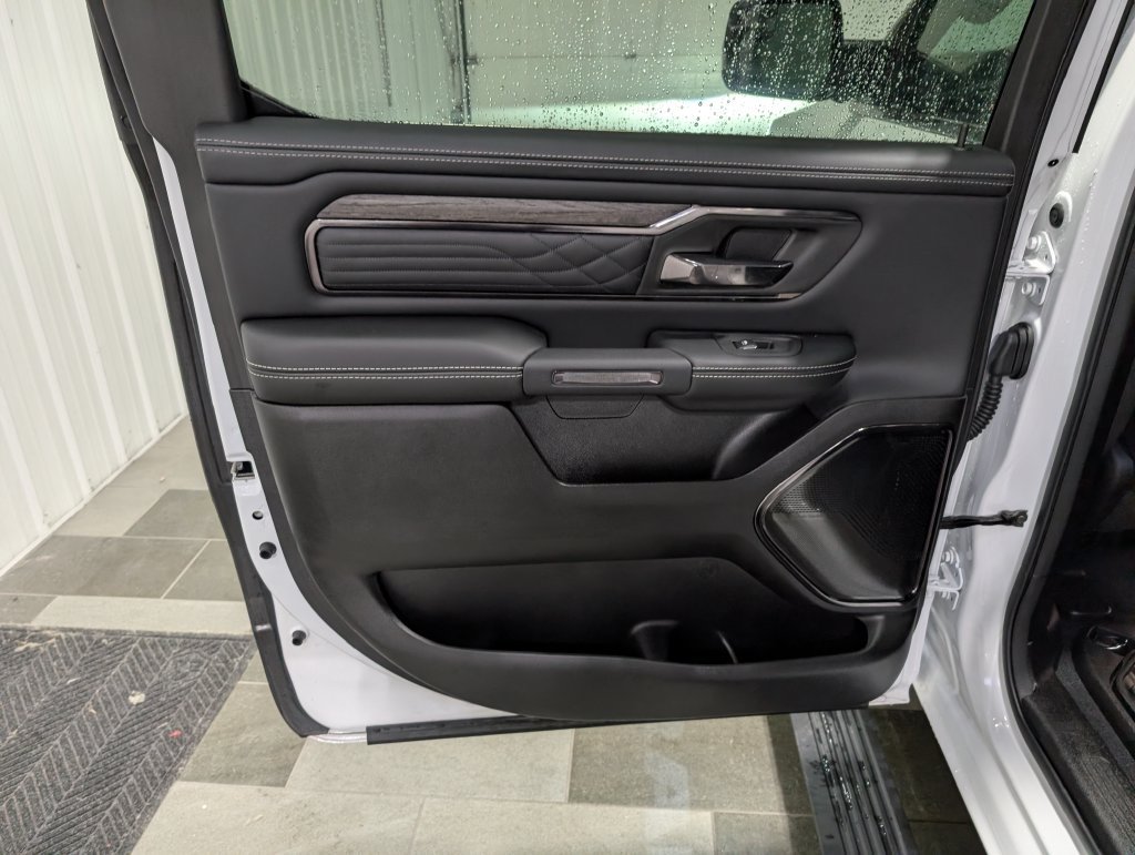 Used 2026 RAM 1500 Limited AWD/4WD image 10