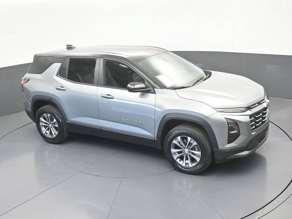 Used 2025 Chevrolet Equinox LT FWD image 47