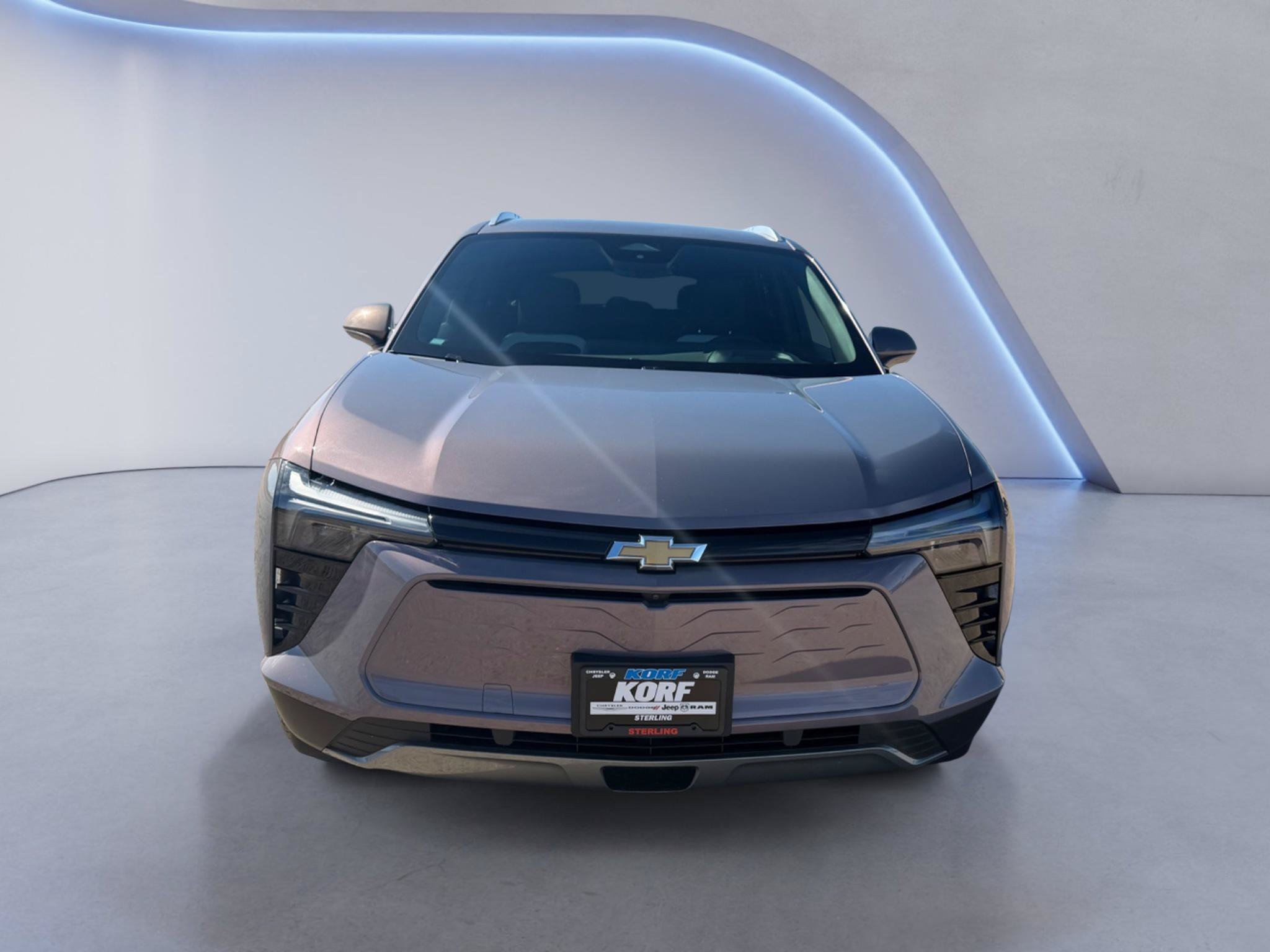 Used 2024 Chevrolet Blazer EV LT AWD/4WD image 2