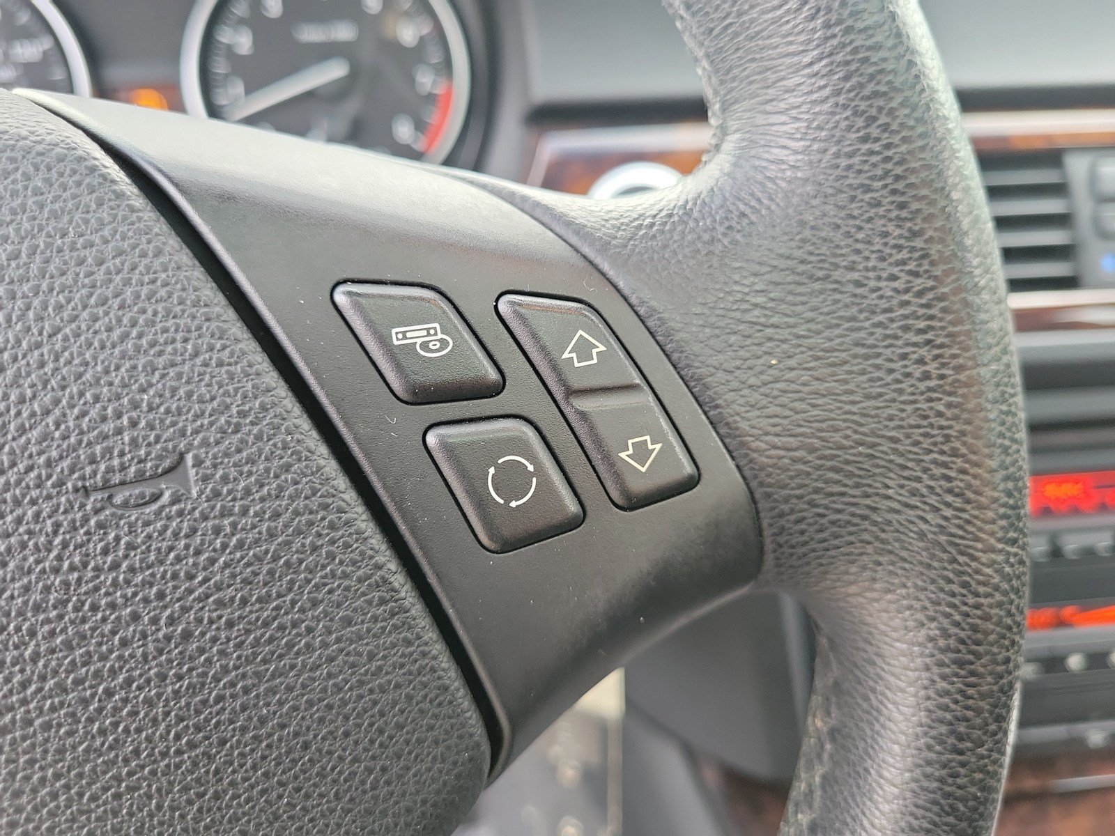 Used 2008 BMW 335xi Sedan AWD/4WD image 19
