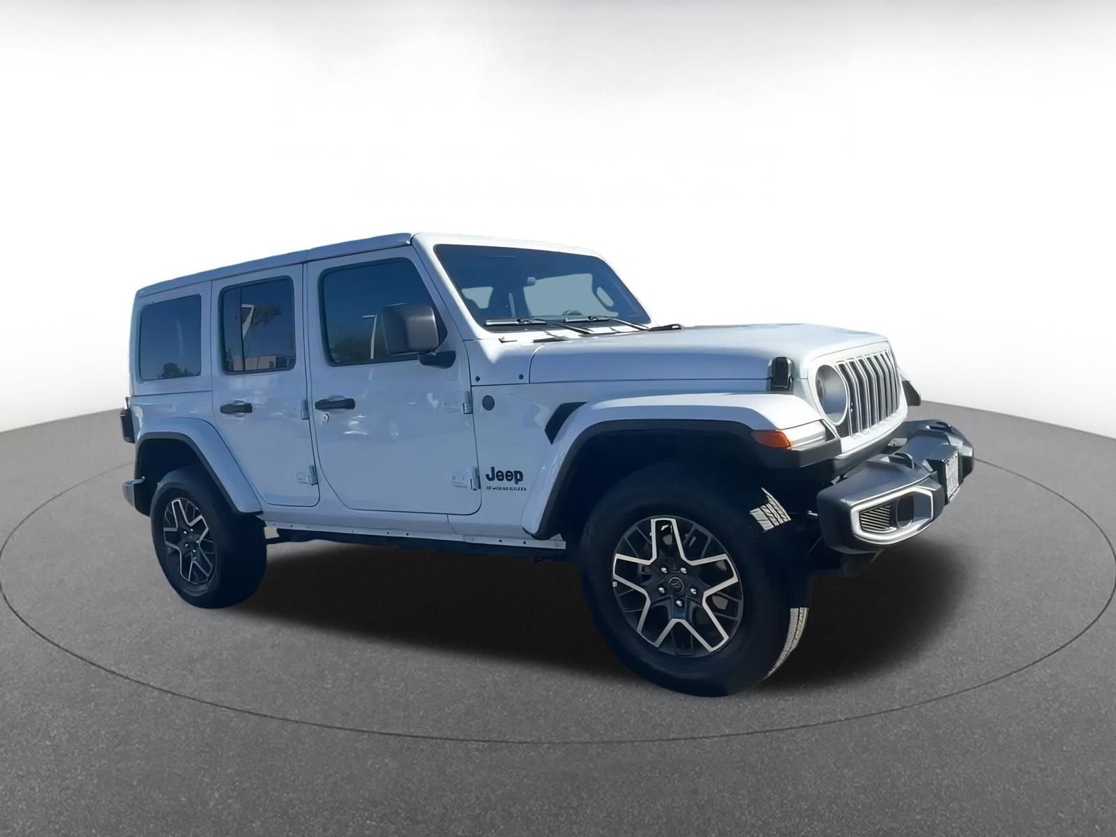 Used 2025 Jeep Wrangler Sahara video 2
