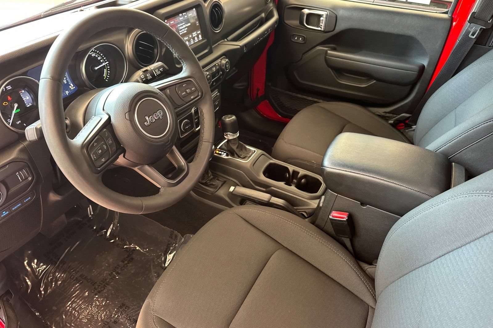 Used 2023 Jeep Wrangler Unlimited AWD/4WD image 10