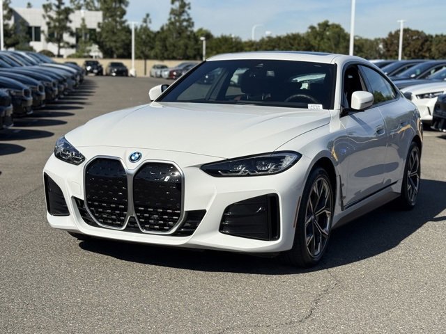 Certified 2023 BMW i4 eDrive40 w/ M Sport Package image 3