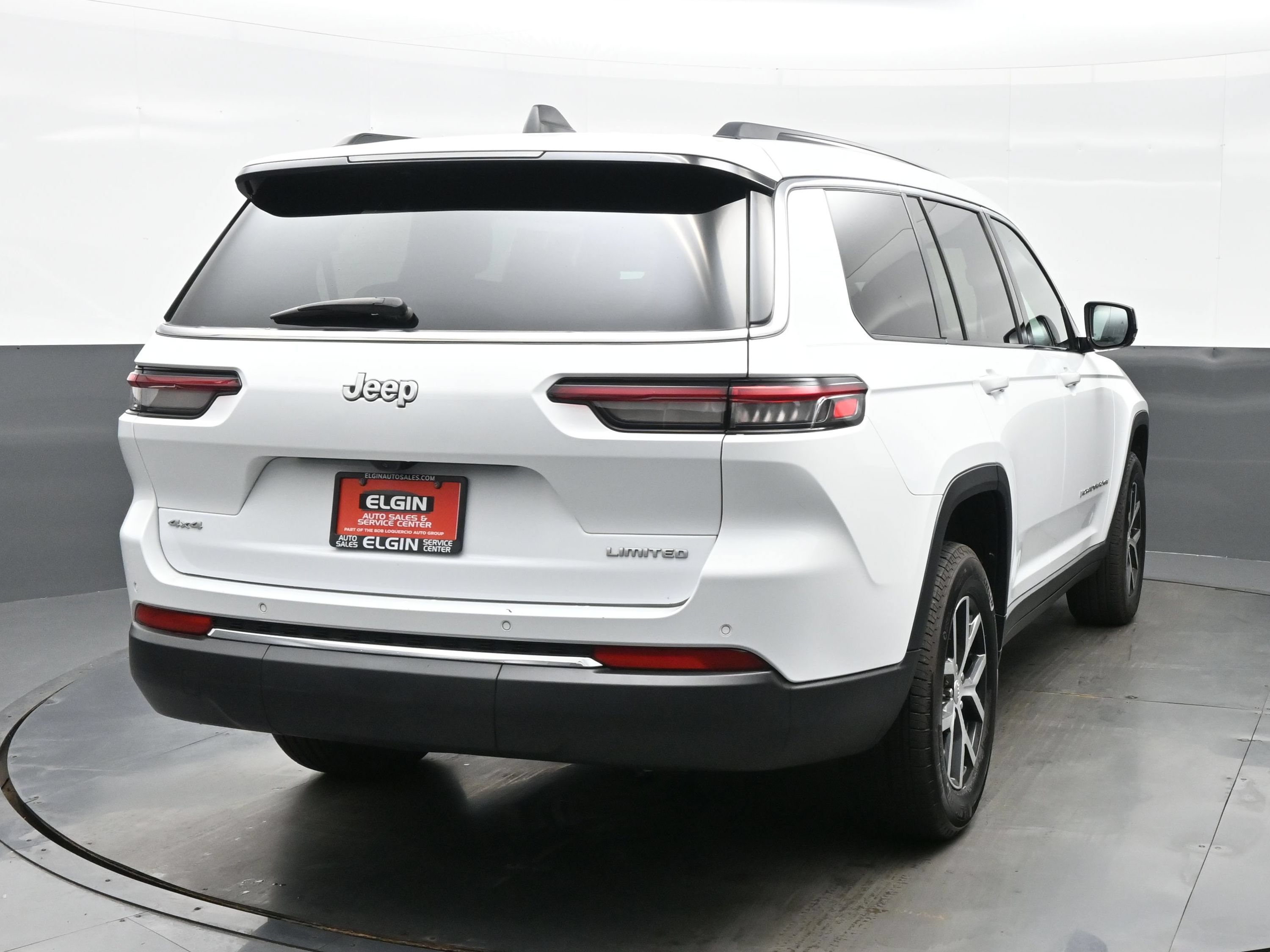 Used 2025 Jeep Grand Cherokee L Limited AWD/4WD image 5