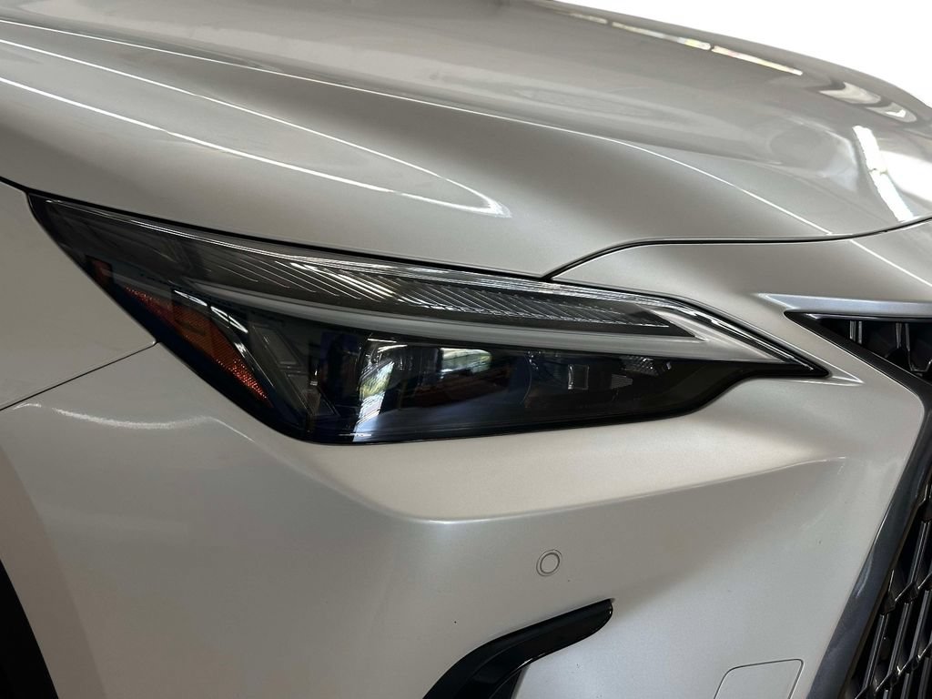 Used 2025 Lexus NX 350h AWD w/ Accessory Package (2T) image 11