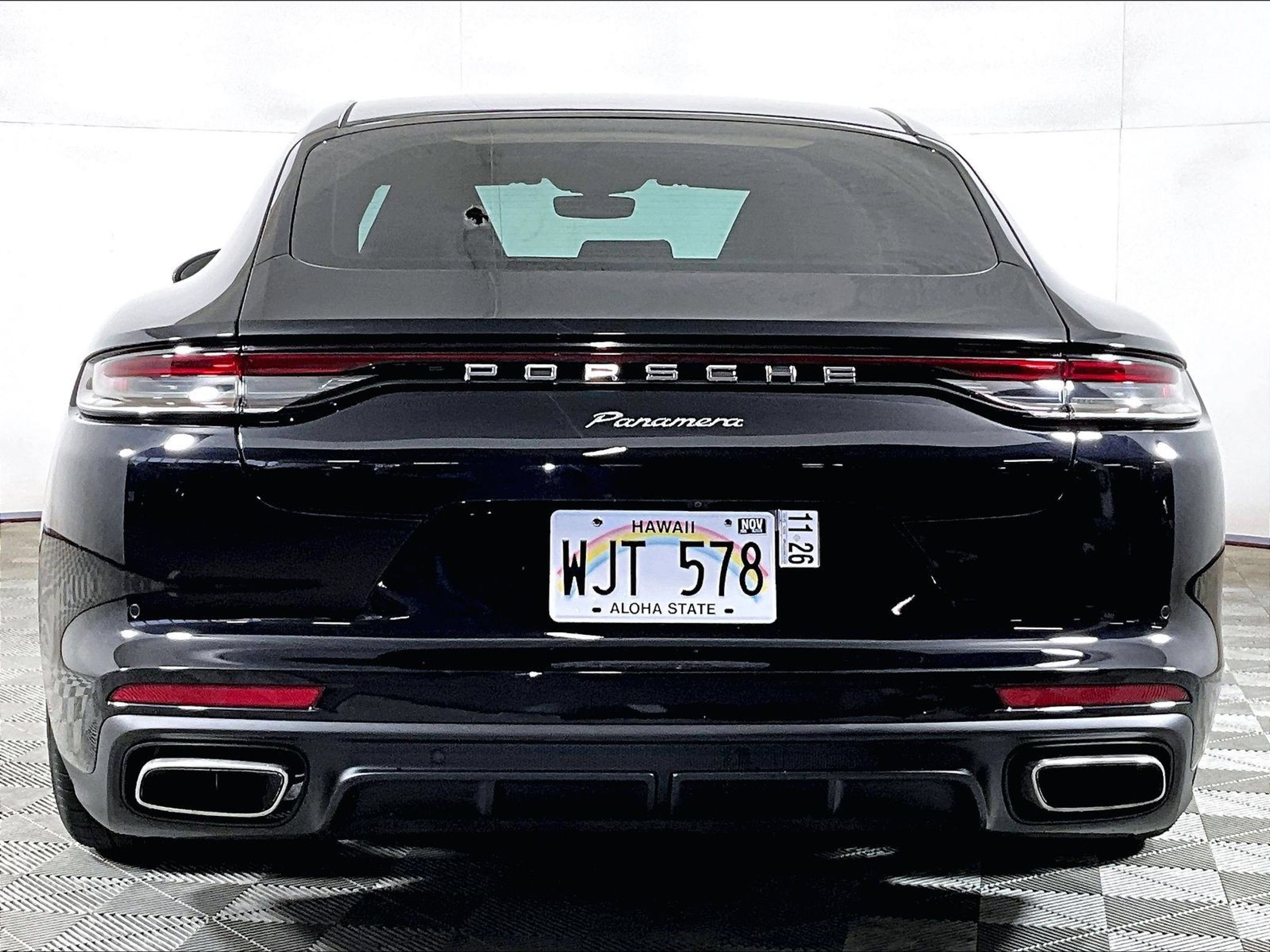 Certified 2021 Porsche Panamera image 10