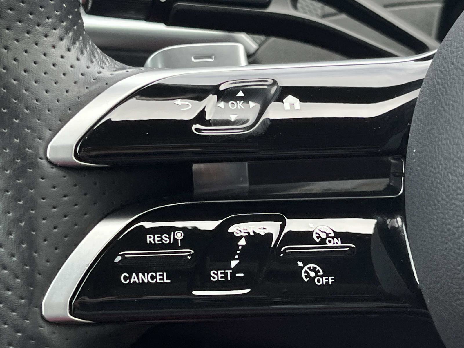 Certified 2024 Mercedes-Benz C 300 4MATIC Sedan image 27