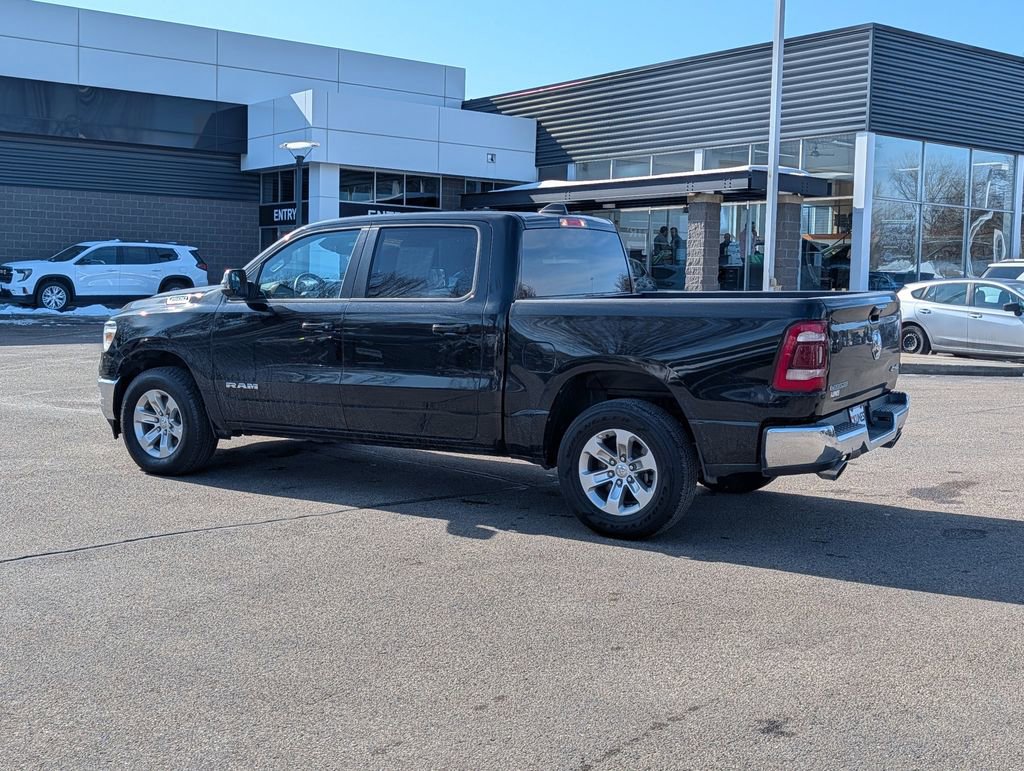 Used 2024 RAM 1500 Laramie AWD/4WD image 5