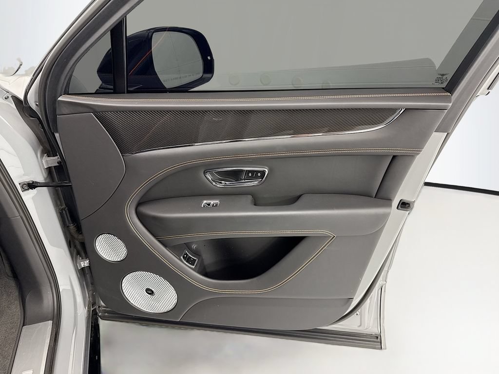 Certified 2023 Bentley Bentayga AWD/4WD image 24