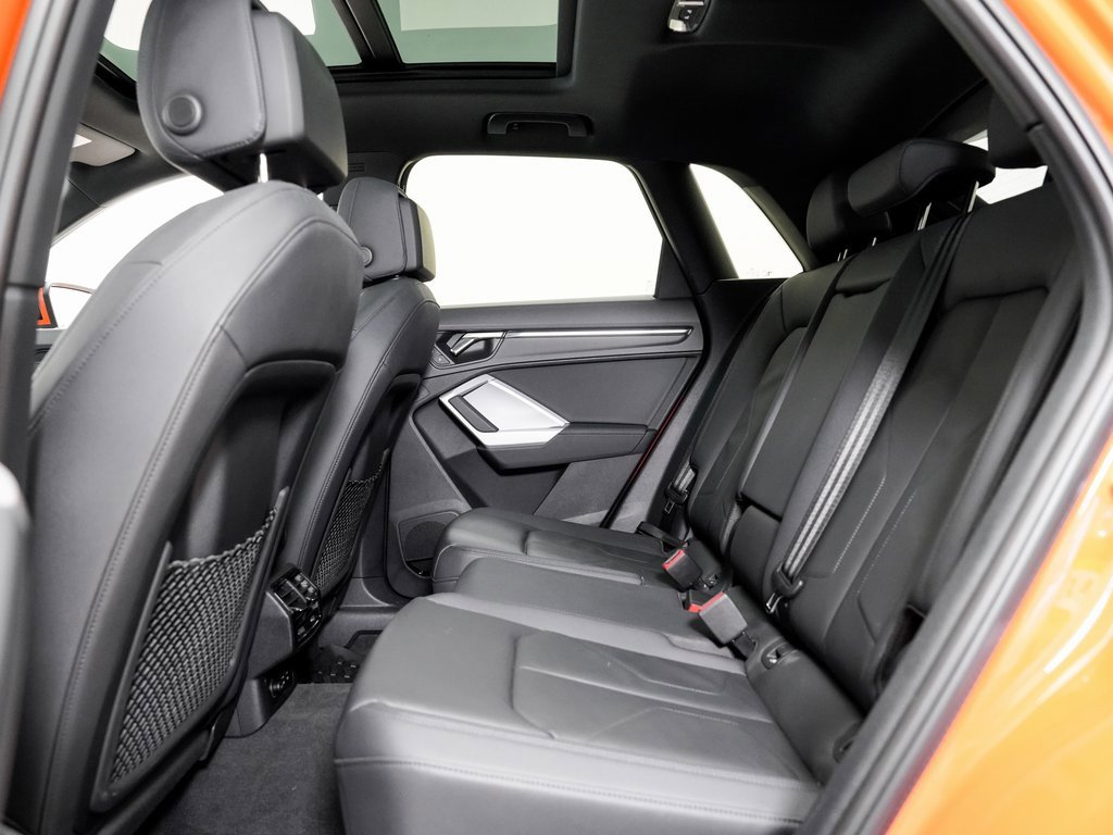 Used 2023 Audi Q3 2.0T Premium Plus w/ Premium Plus Package image 22