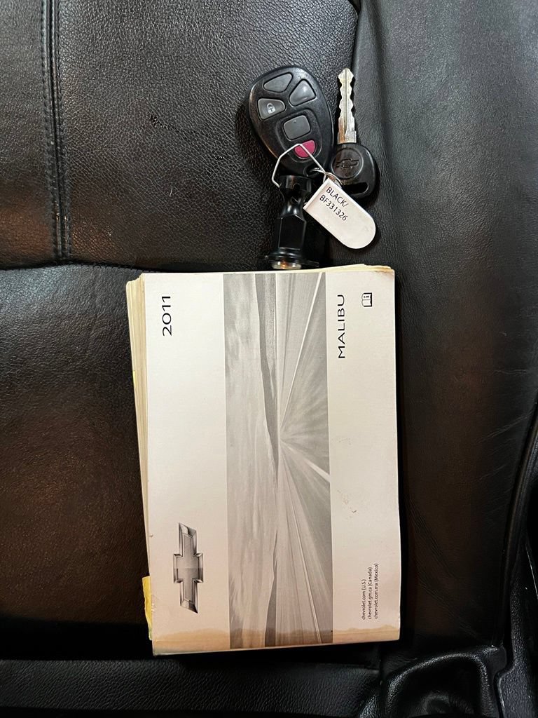 Used 2011 Chevrolet Malibu LTZ w/ HFV6 Engine Package FWD image 36