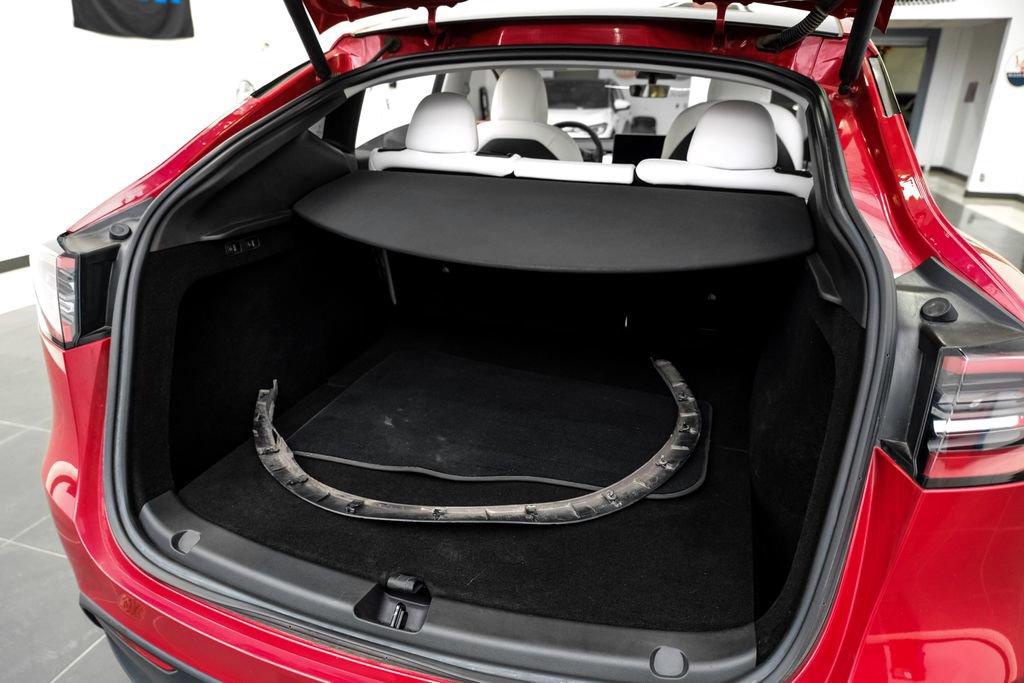 Used 2023 Tesla Model Y AWD image 47