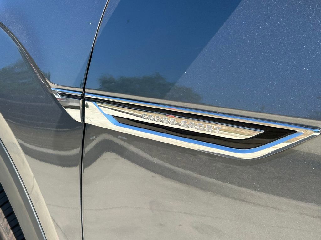 Used 2025 Volkswagen Atlas Cross Sport SE image 14