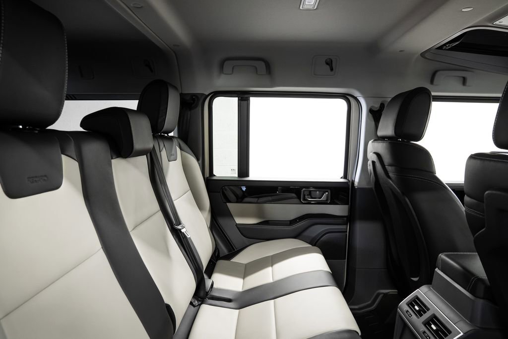Used 2024 INEOS Grenadier Fieldmaster Edition image 36
