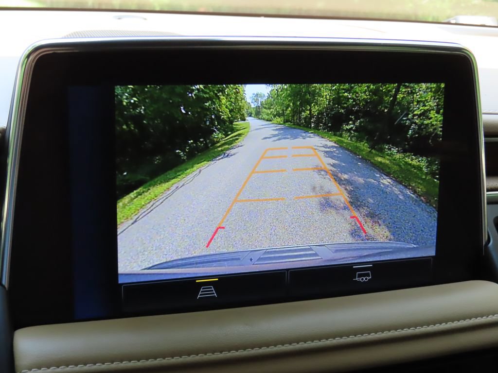 Used 2022 Chevrolet Tahoe Premier AWD/4WD image 5