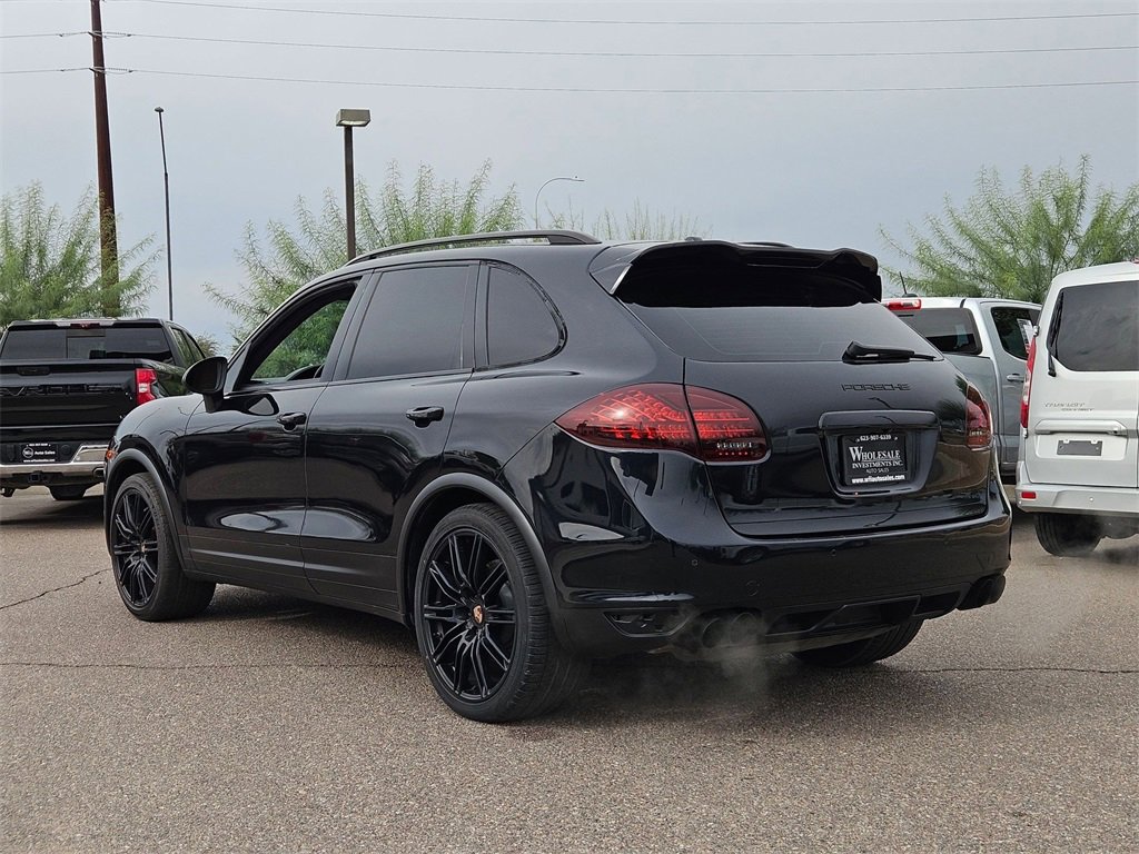 Used 2014 Porsche Cayenne Turbo image 6
