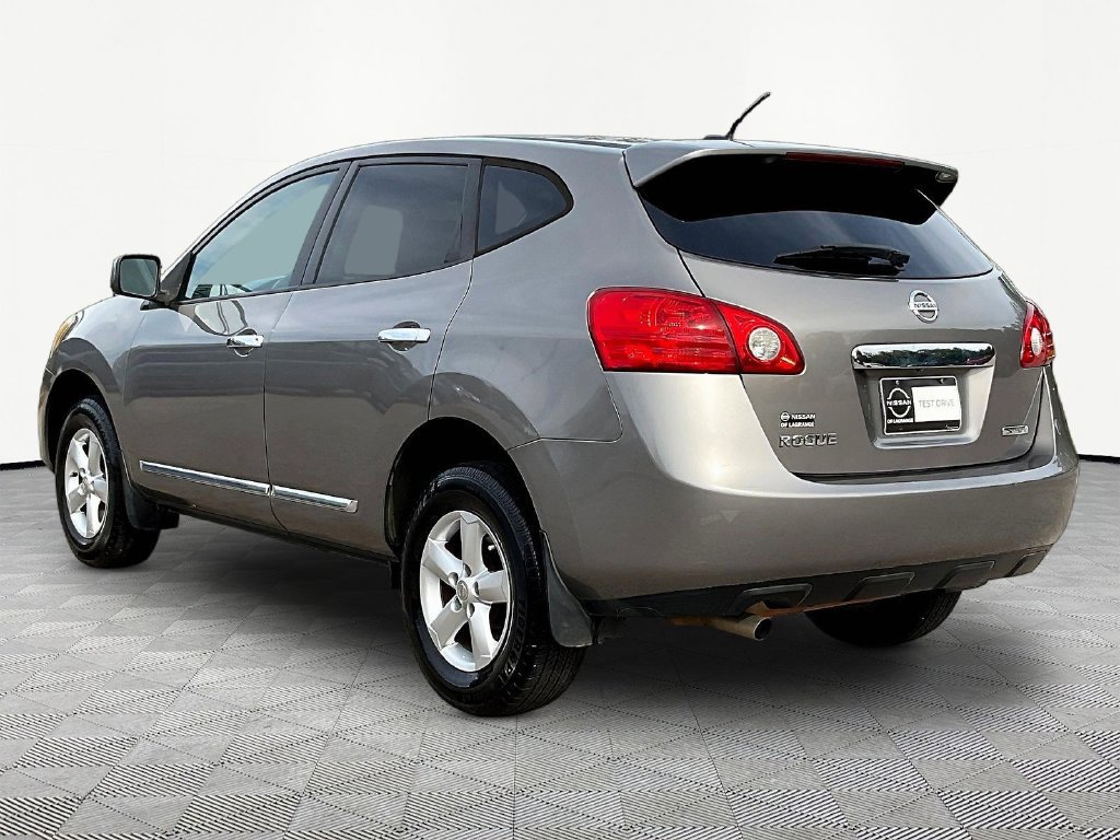 Used 2013 Nissan Rogue S w/ Special Edition Pkg FWD image 8