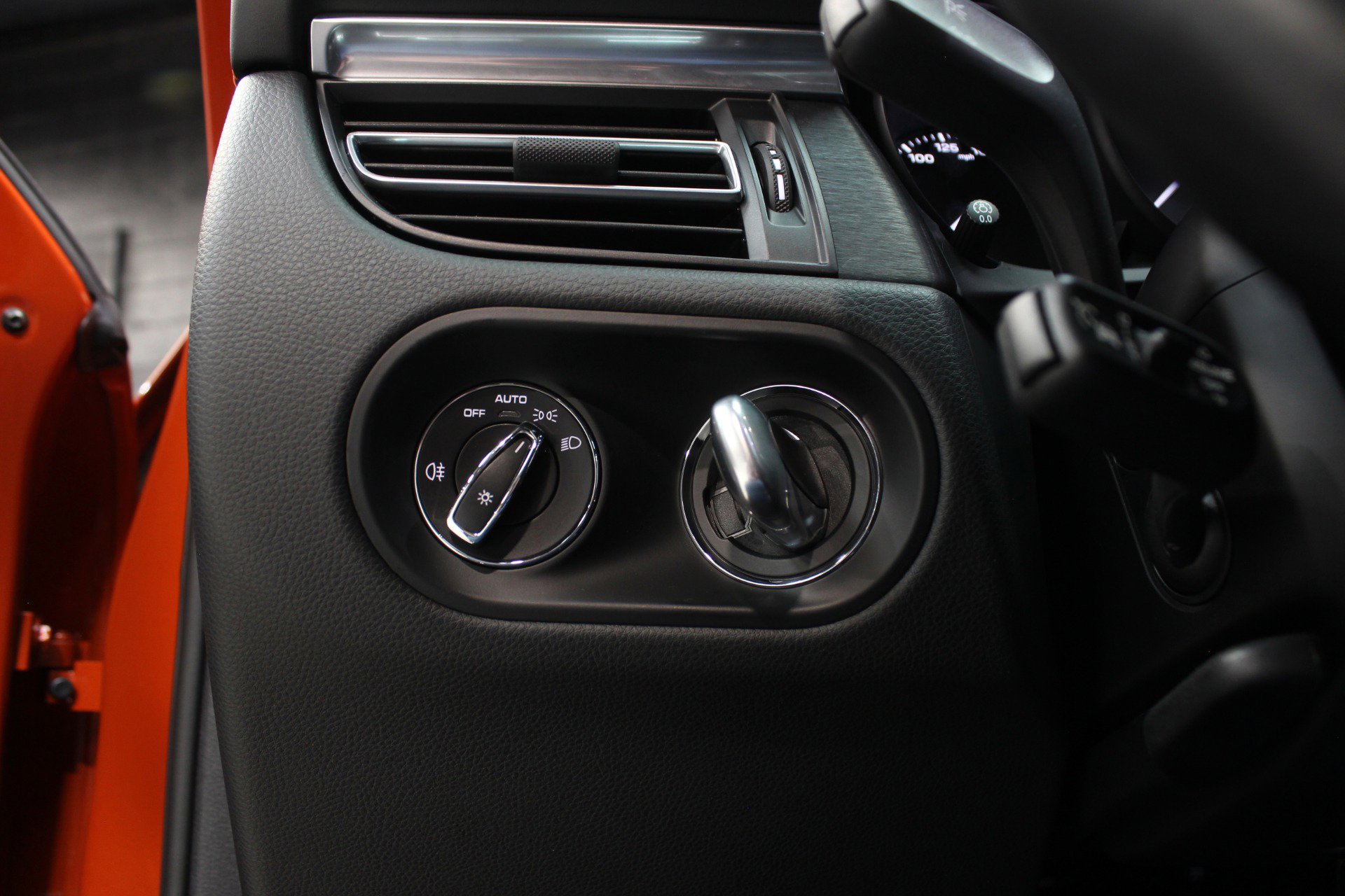 Used 2023 Porsche Macan GTS w/ Premium Package Plus image 68