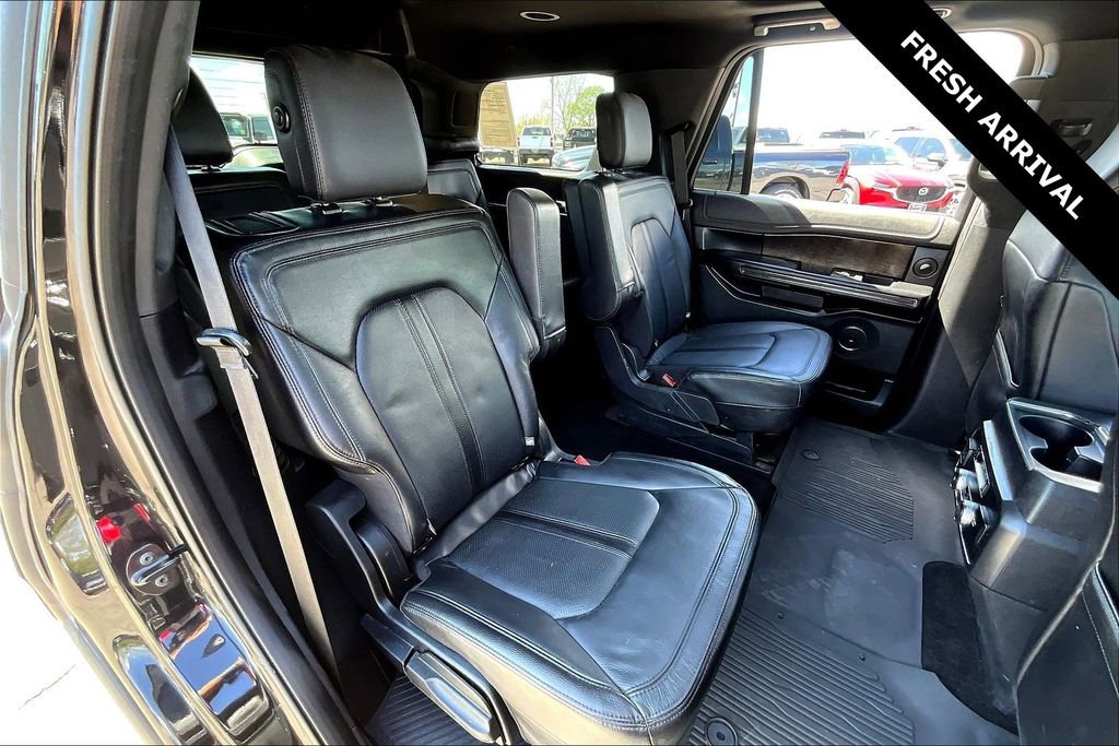 Used 2020 Ford Expedition Limited w/ Equipment Group 302A image 24