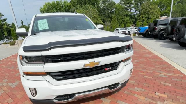 Used 2017 Chevrolet Silverado 1500 LT w/ All Star Edition AWD/4WD image 4