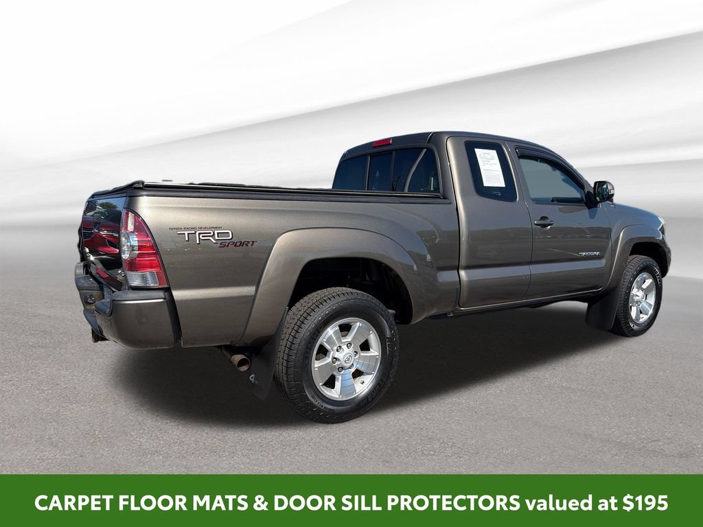 Used 2013 Toyota Tacoma 4x4 Access Cab V6 w/ TRD Sport Pkg image 6