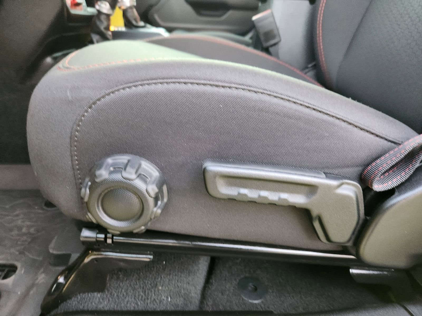 Used 2023 Jeep Gladiator Rubicon w/ Cold Weather Group image 29