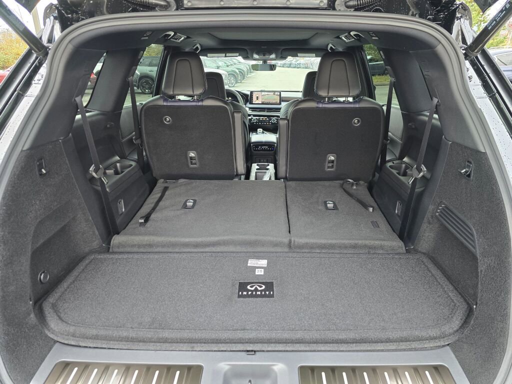 New 2026 INFINITI QX60 Sport image 14