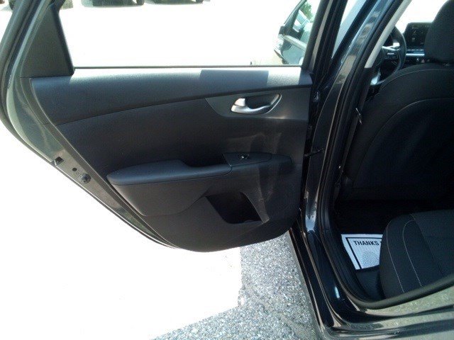 Used 2020 Kia Forte LXS image 12