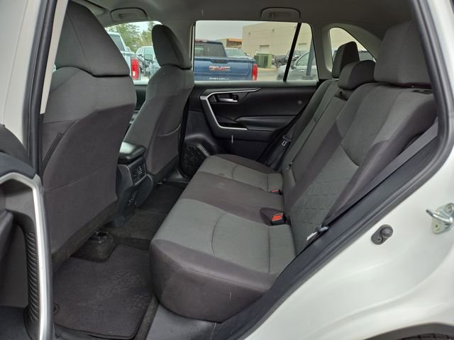 Used 2023 Toyota RAV4 XLE image 28