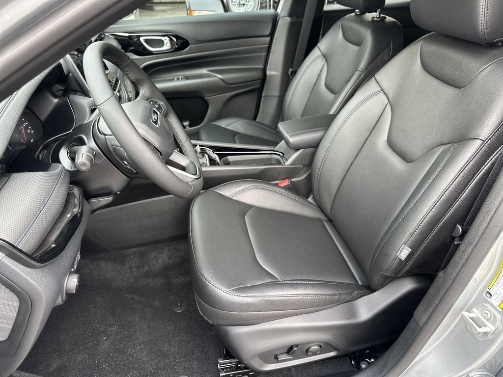 New 2026 Jeep Compass Limited AWD/4WD image 13