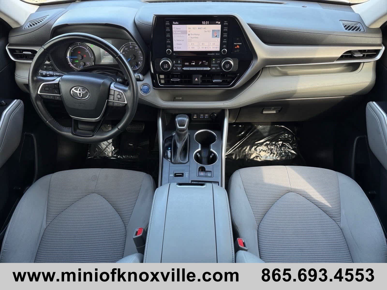 Used 2022 Toyota Highlander LE AWD/4WD image 20