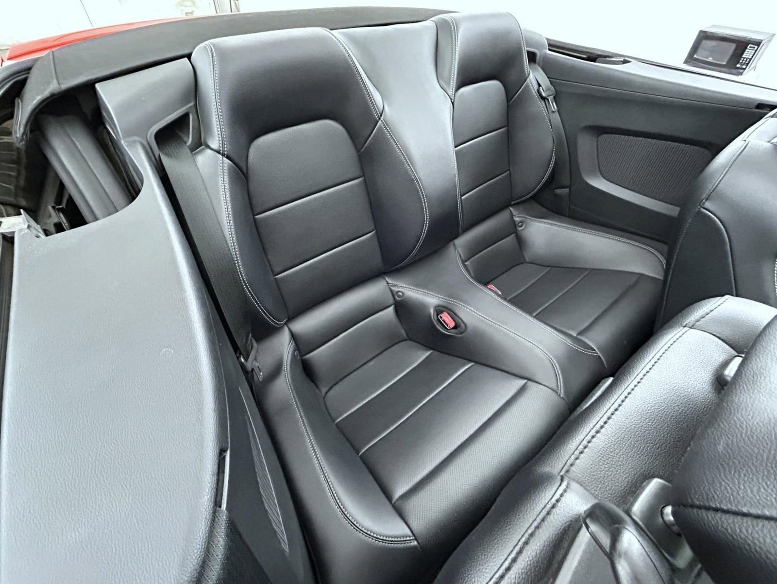 Used 2016 Ford Mustang Premium image 16