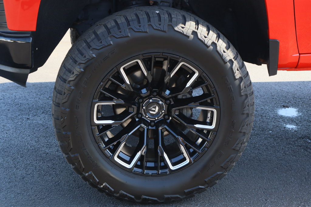 Used 2019 Chevrolet Silverado 1500 LT Trail Boss AWD/4WD image 30