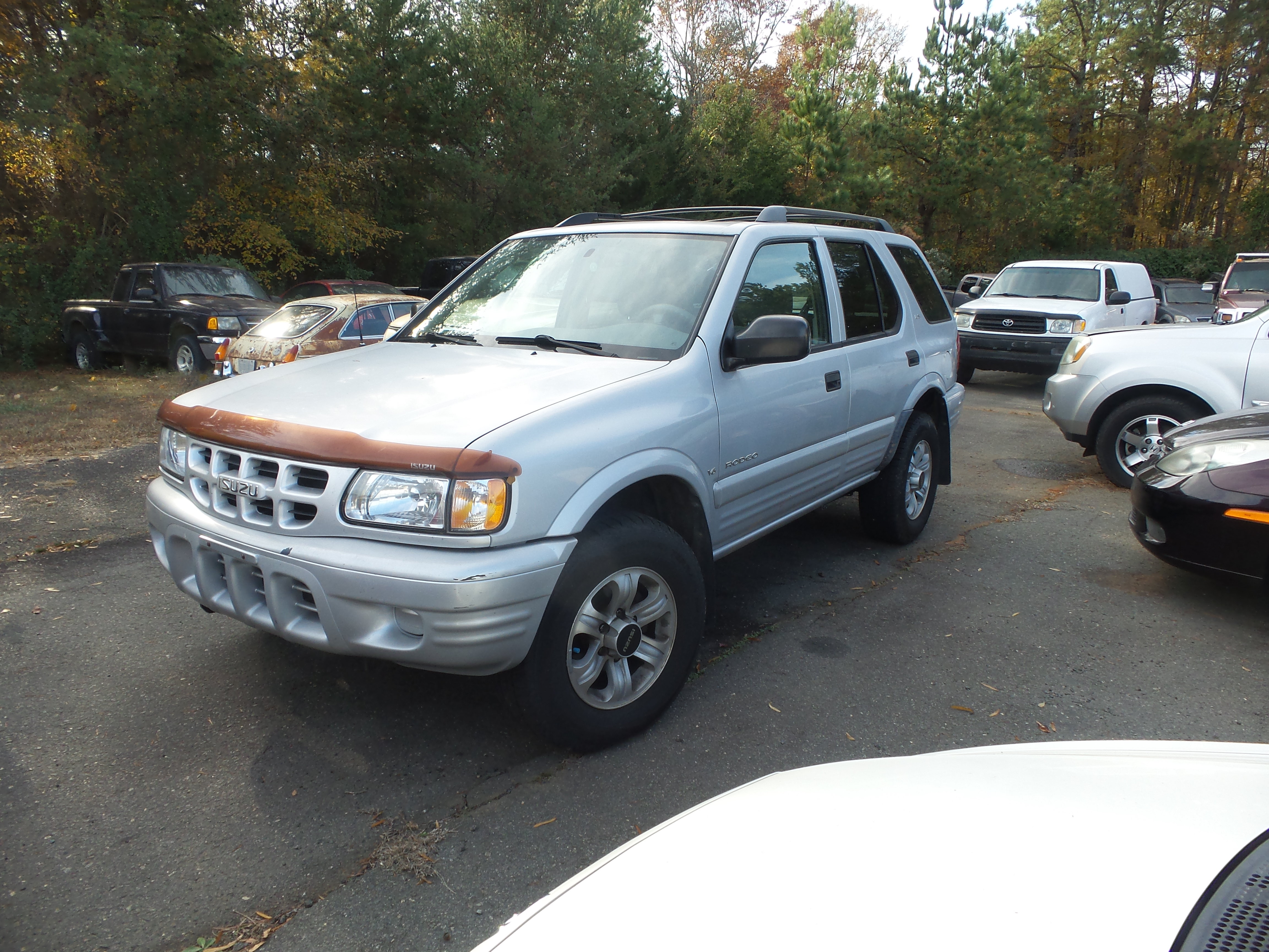 Used 2001 Isuzu Rodeo S RWD image 5