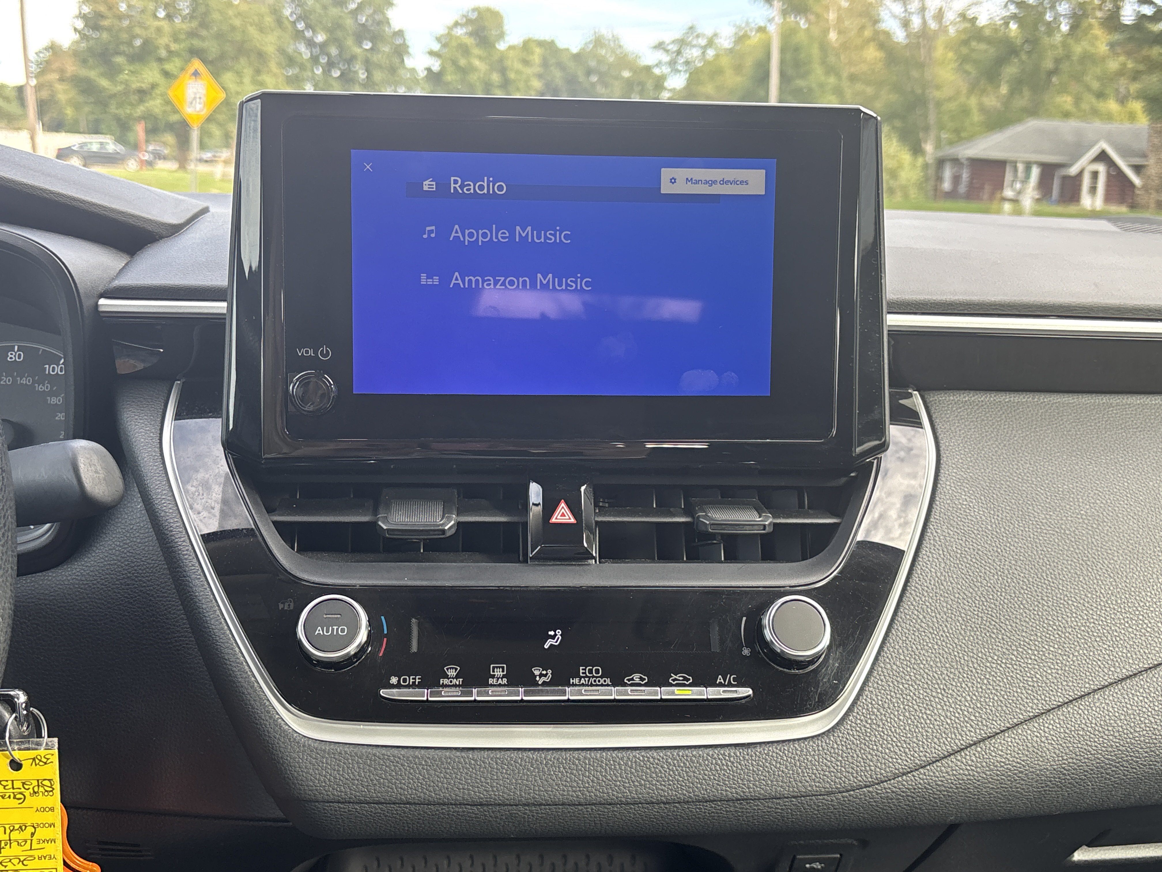 Used 2025 Toyota Corolla LE FWD image 22