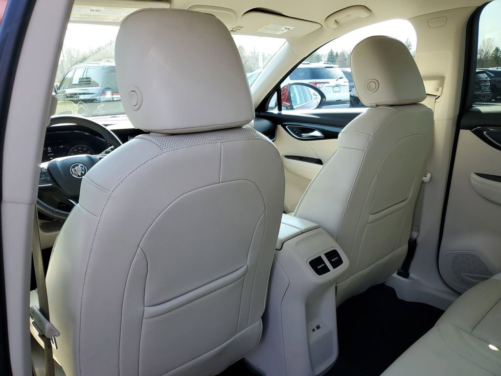 Used 2022 Buick Envision Essence w/ Technology Package I FWD image 32