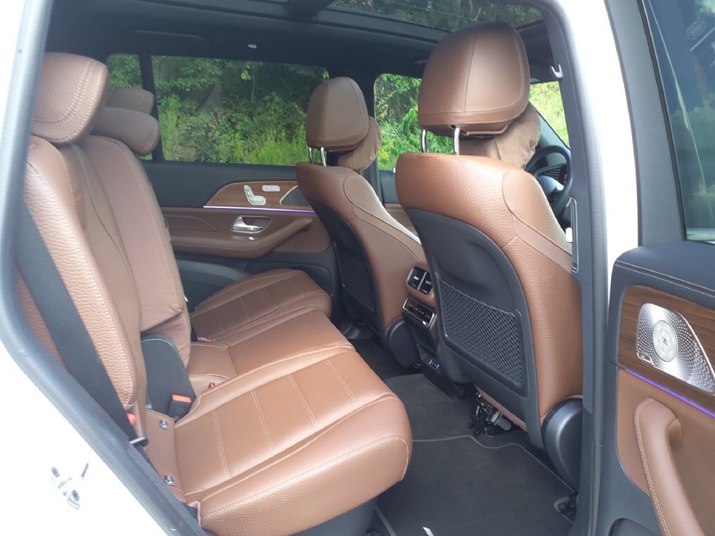 Certified 2026 Mercedes-Benz GLS 580 4MATIC image 12