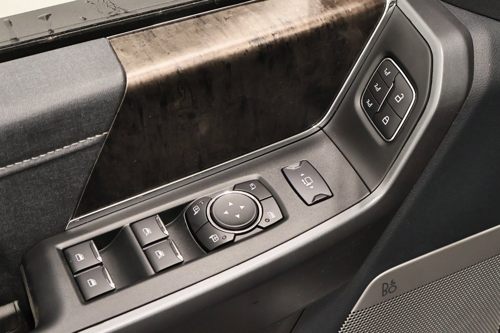 New 2025 Ford F350 Lariat w/ Lariat Ultimate Package image 10