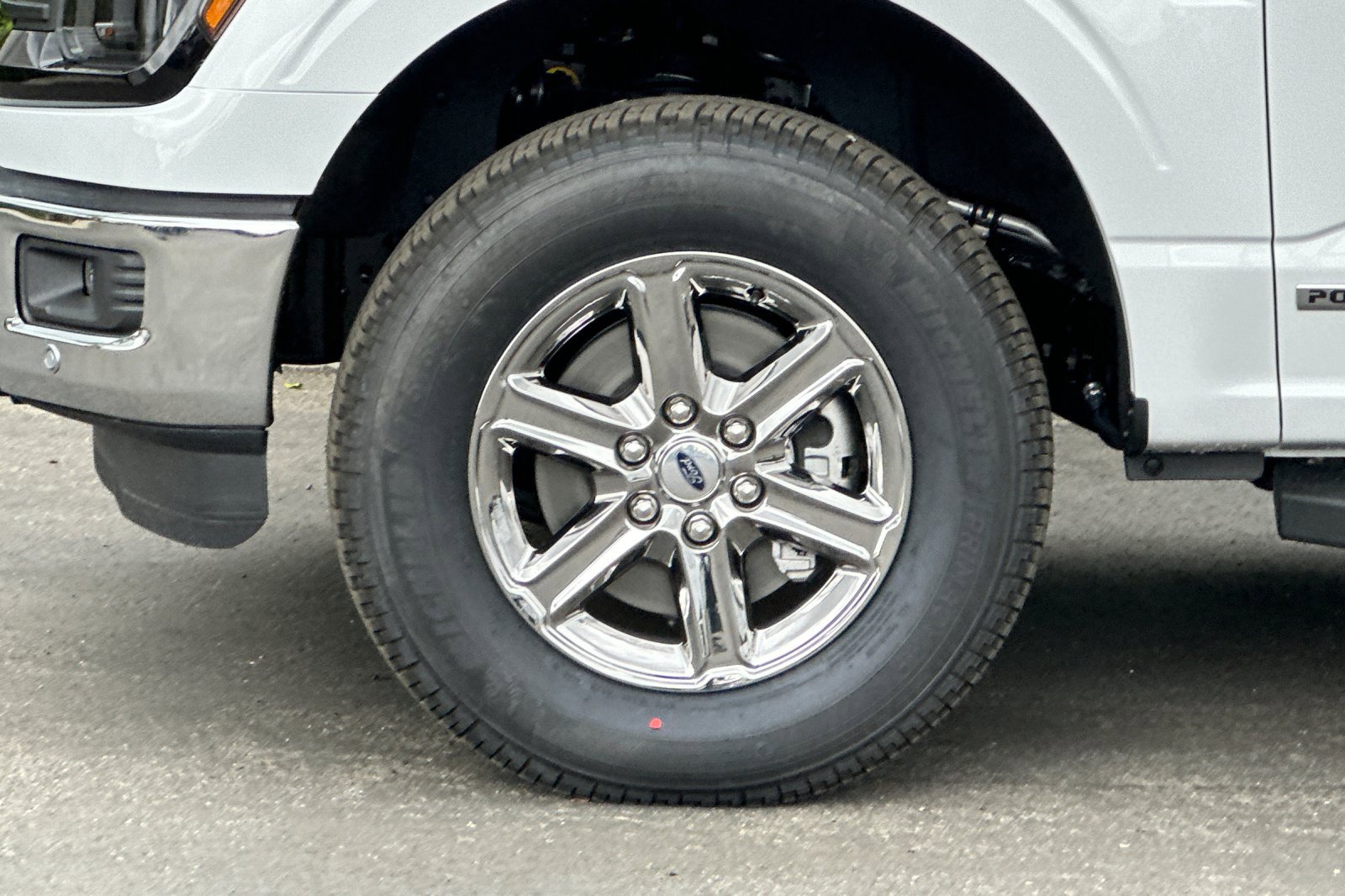 New 2025 Ford F150 XLT w/ Equipment Group 302A MID image 25