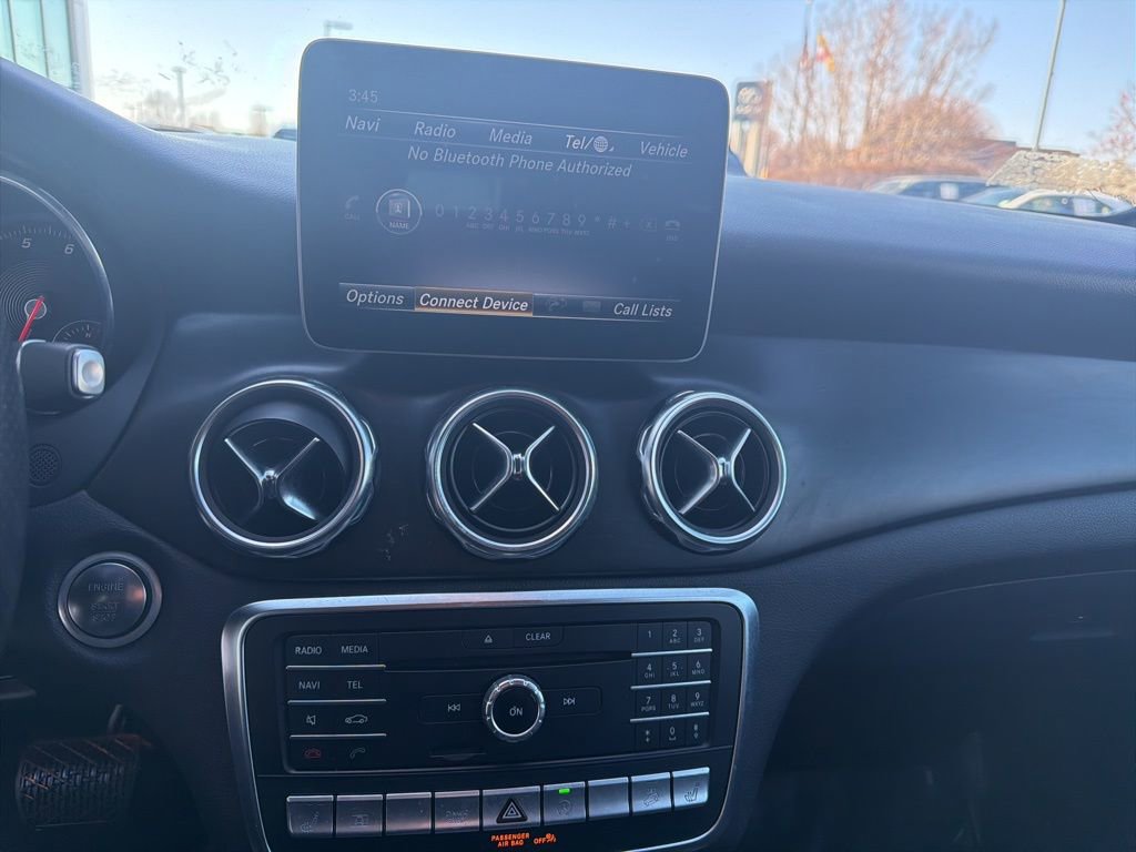 Used 2018 Mercedes-Benz GLA 250 4MATIC image 37