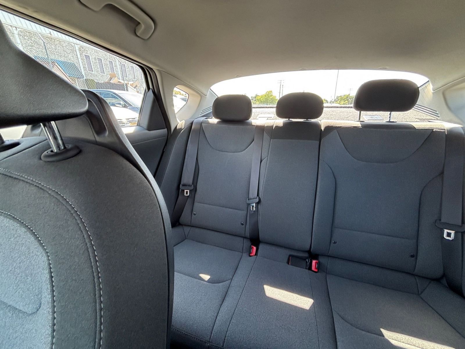 Used 2025 Kia K4 FWD image 38
