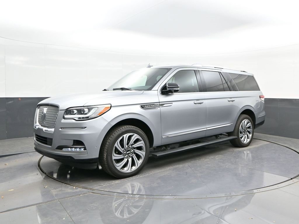 Used 2024 Lincoln Navigator L 4WD