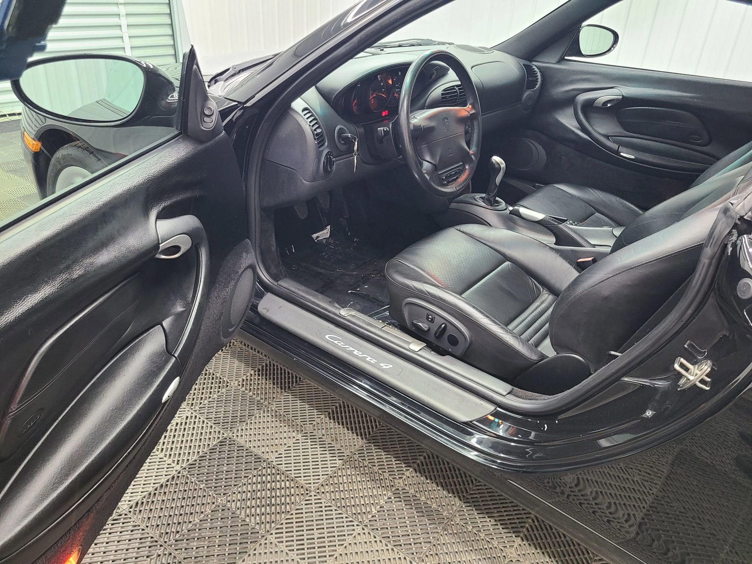 Used 1999 Porsche 911 Carrera 4 image 20