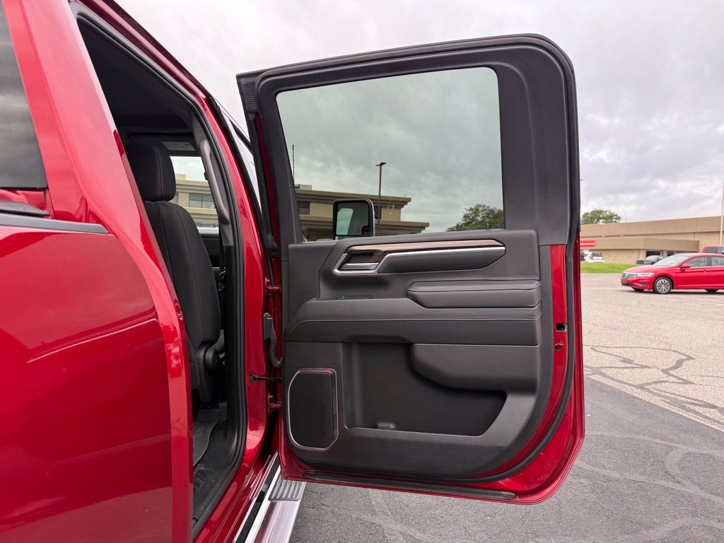 Used 2024 Chevrolet Silverado 3500 LT w/ Convenience Package AWD/4WD image 22