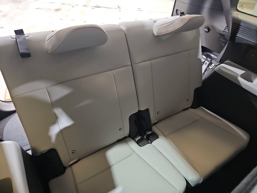 New 2026 Hyundai Santa Fe SEL AWD/4WD image 12