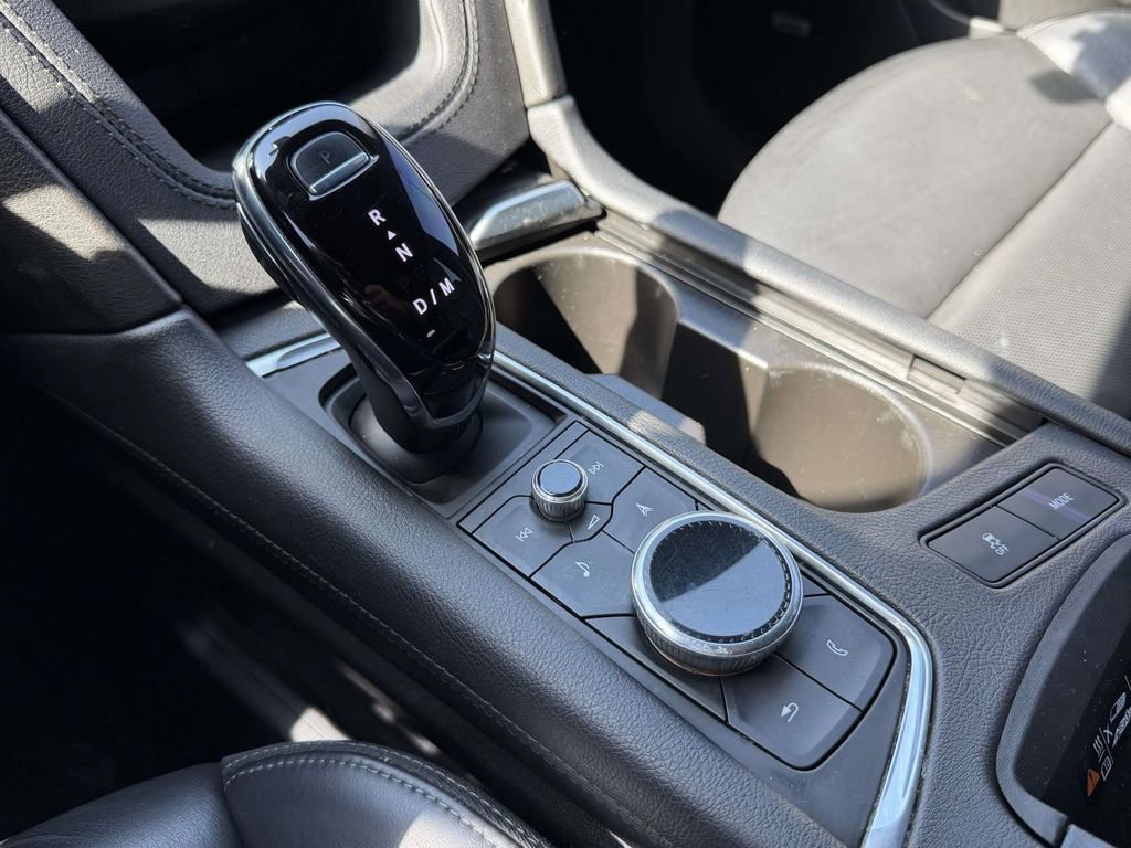 Certified 2022 Cadillac XT6 Premium Luxury w/ Technology Package image 25
