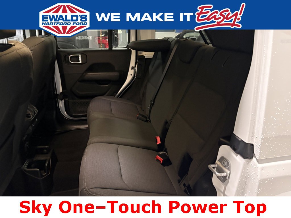 Used 2019 Jeep Wrangler Unlimited Sahara image 27